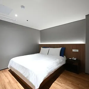 4* ホテル コー​​ロン シークラウド